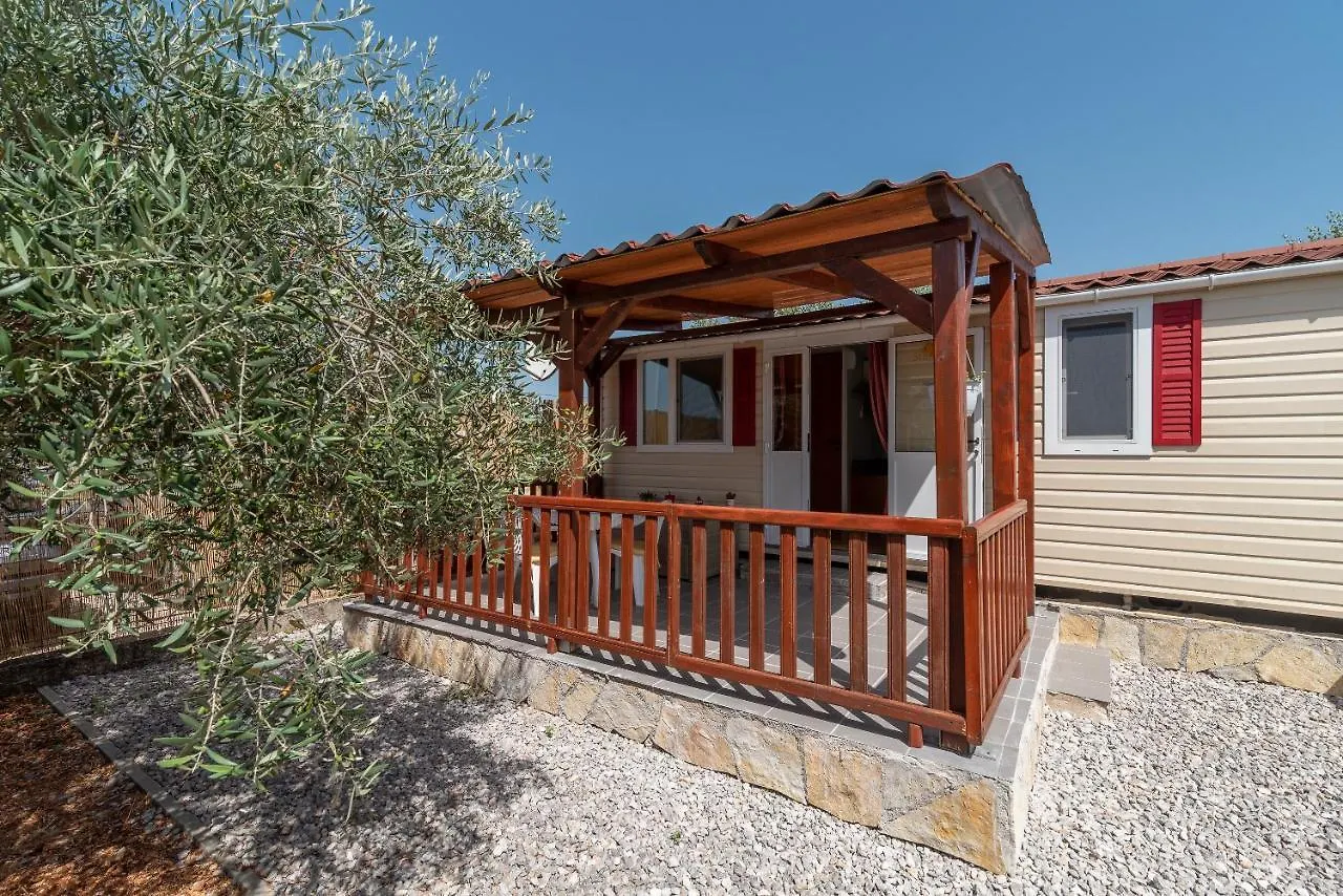 'Olive Grove' Camping House-Near The Beach Divulje 0*,  Kroatien